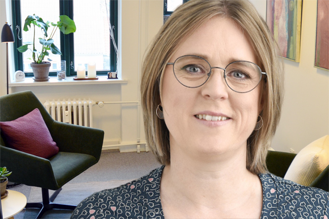 Par- og psykoterapeut Stine Zink Parterapeut og psykoterapeut Stine Zink fortæller i denne video om sine fem tips og nyhedsbrev